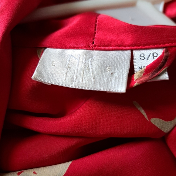 NK ELLE 100% SILK red floral long robe shawl collar elegant lingerie oversize Sm - Picture 7 of 10